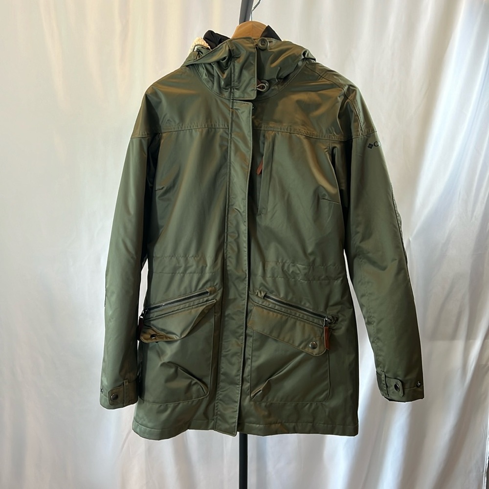 Columbia 3 in 1 jacket size medium